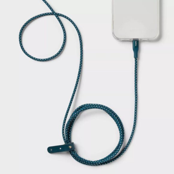 6' MFi-Certified to USB-C Braided Cable - heyday with Chiny Soukhoummalay - Picture 3 of 5